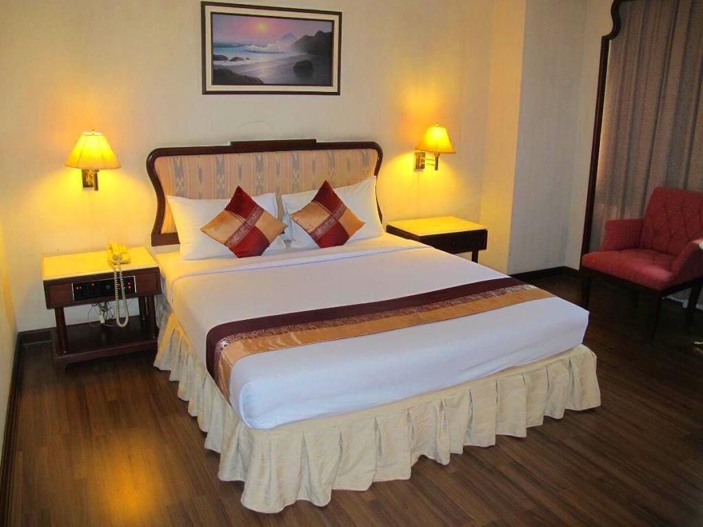 Lee Gardens Hotel Хатъяй Экстерьер фото