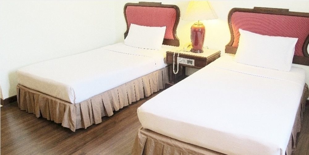 Lee Gardens Hotel Хатъяй Экстерьер фото